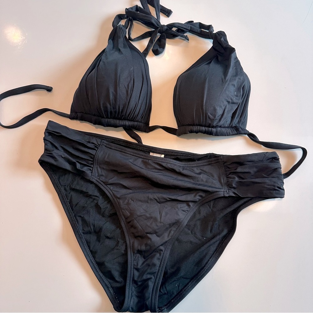 Black Bikini